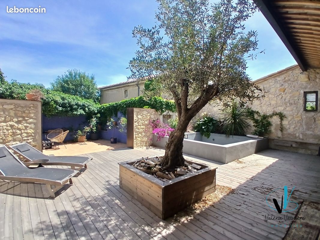 Maison 8 pièces 225 m² · à Coursan · 225 m² · 352 000 €