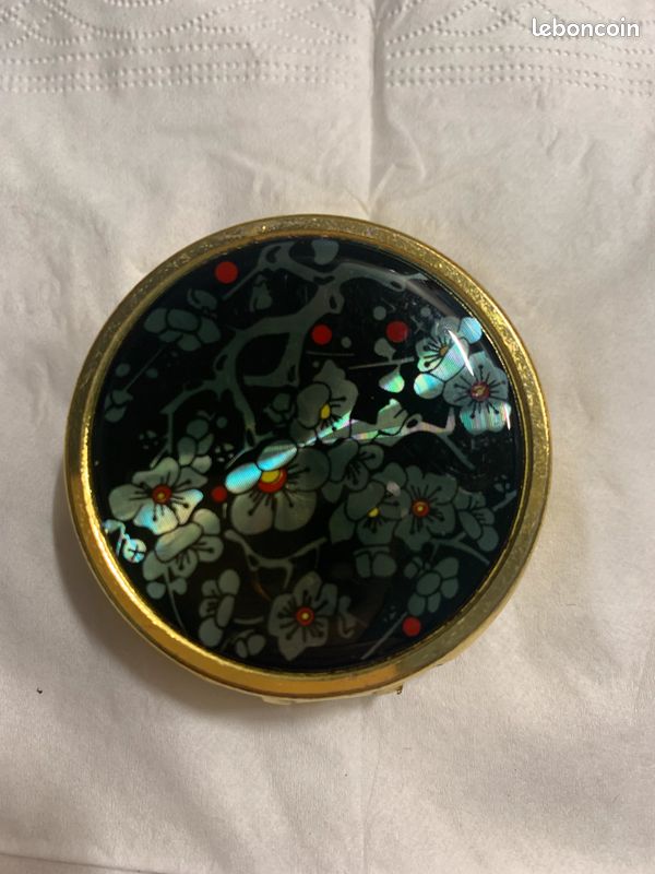 Pilulier Décoratif En Email Cloisonné | Cuivre Doré | 3 Compartiments Quotidiens | Thème Fleur | Fabriqué En France | Occasion