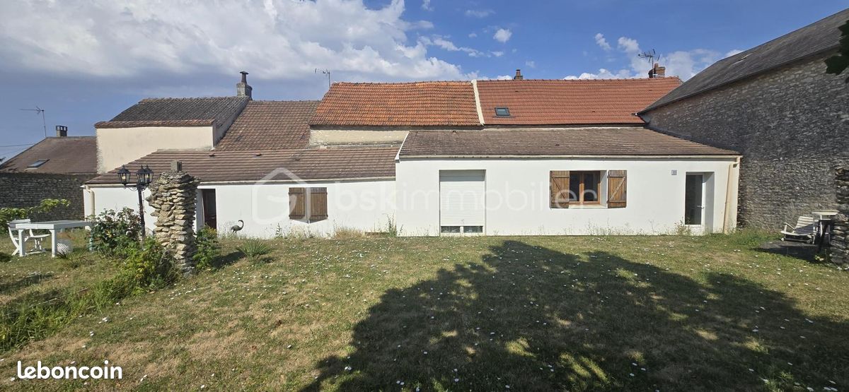 Maison 5 pièces 111 m² · à Angerville · 111 m² · 189 000 €