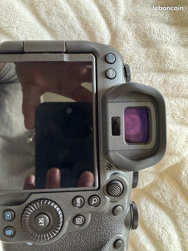 Canon r6 mark II plus objectif et accessoire (image 4)