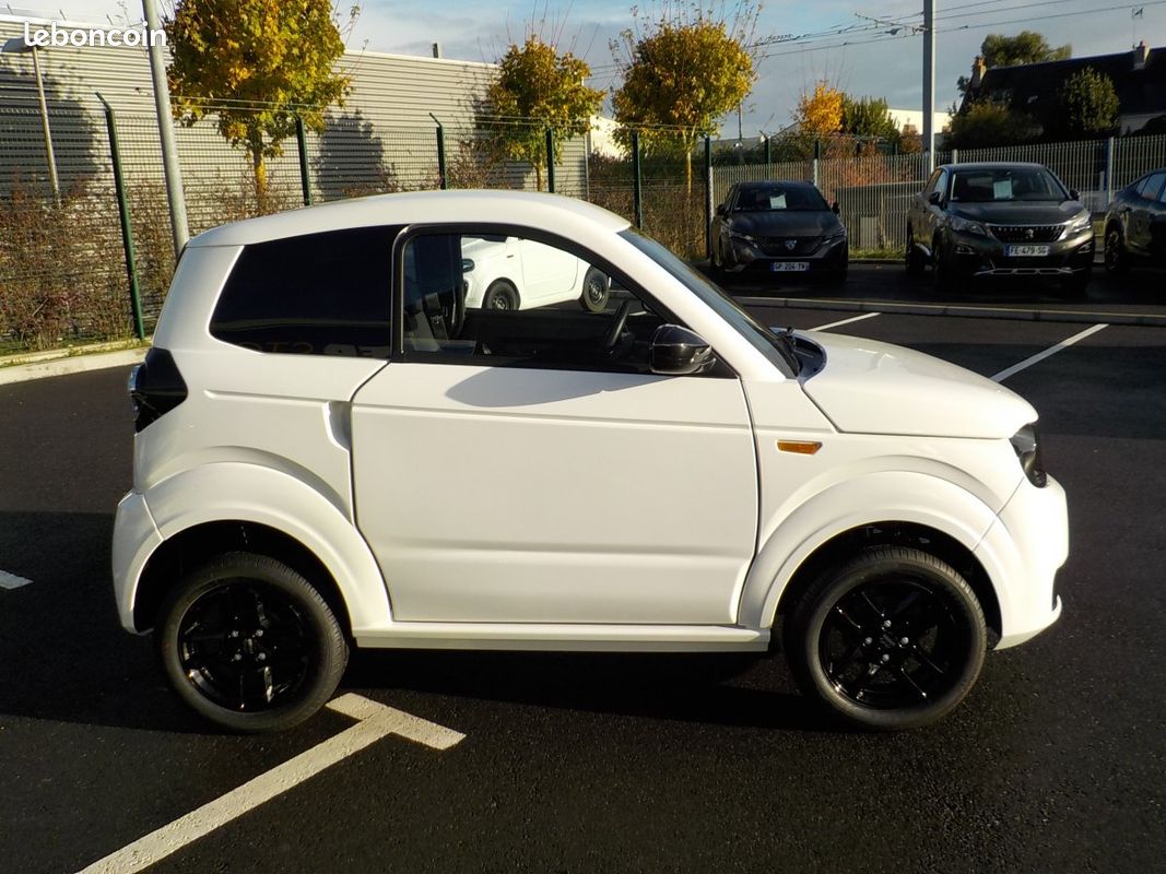 Ligier MYLI MAX ELECTRIQUE B11 AUTONOMIE 156 KMS (image 6)