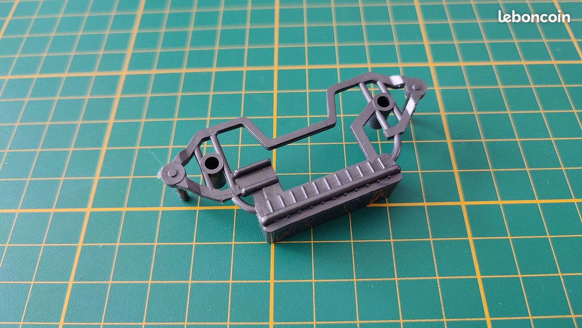 Roue Avant Miniature Ferrari GTO 1962 Au 1/18 - Pièce Détachée Pour Modèle Burago, Occasion