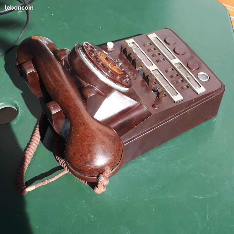 Téléphone Cuivre Et Bakélite Original 1960 Fatme Safnat Telcer Bell