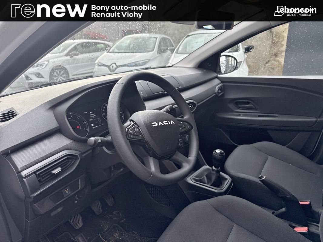 Dacia Sandero SCe 65 GSR2 Essential (image 13)