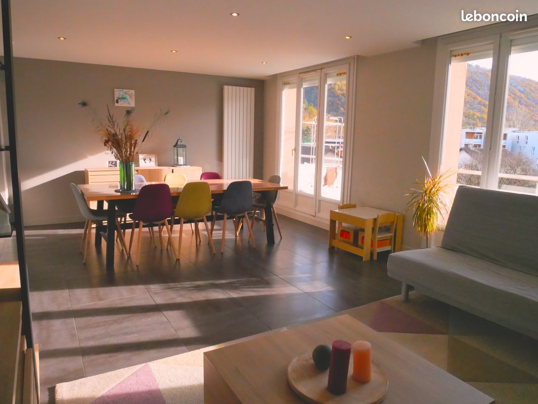 Appartement 4 pièces 86 m² · à Saint-Martin-d'Hères · 86 m² · 180 000 €