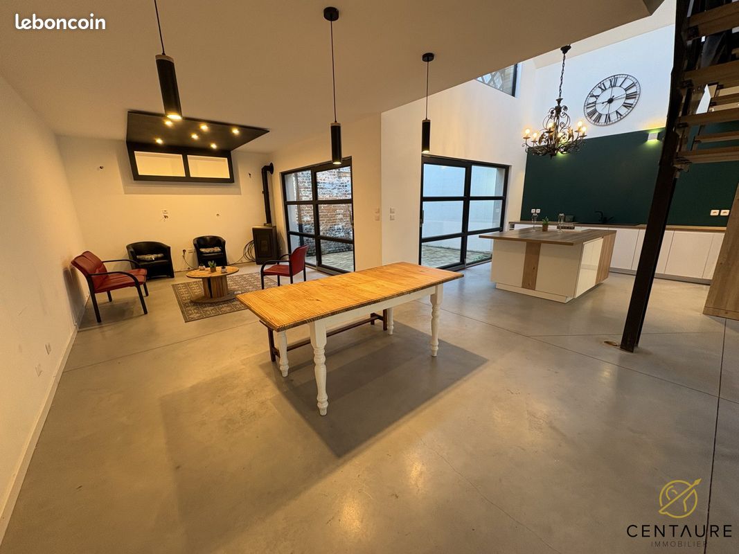 Appartement 5 pièces 117 m² · à Roubaix · 117 m² · 236 000 €