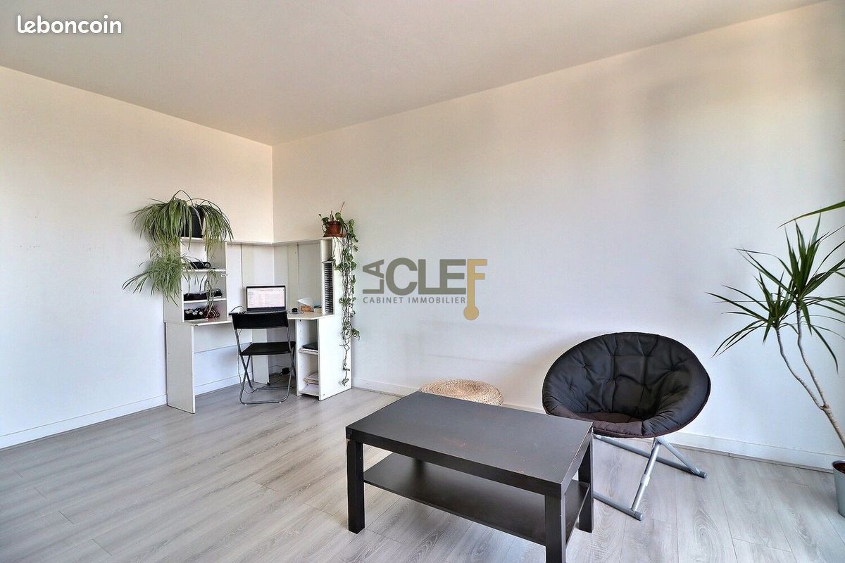 Appartement 2 pièces 52 m² · à Montreuil · 52 m² · 1 250 €/mois
