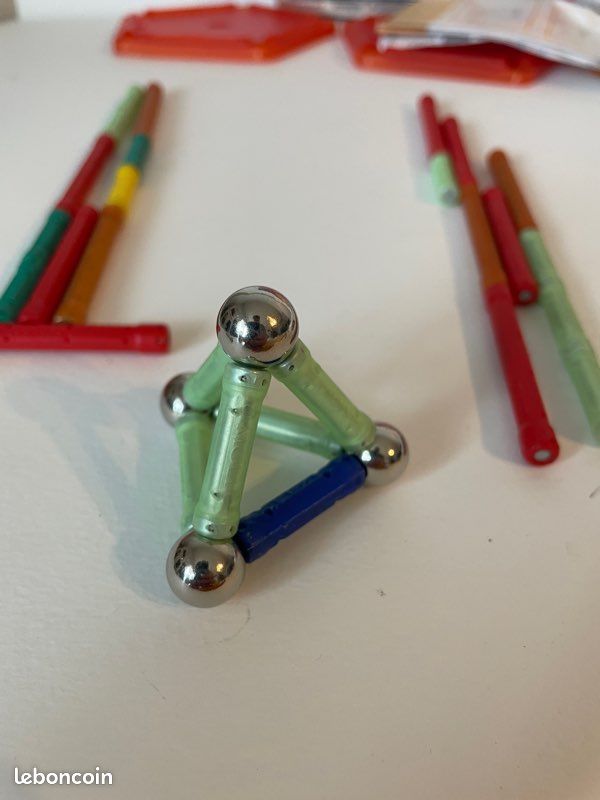 Jeu 90 aimants magnétiques (image 4)
