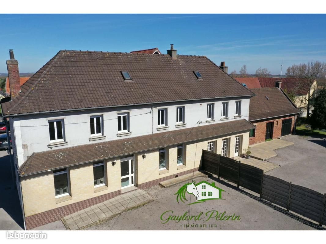 Maison 6 pièces 233 m² · à Dohem · 233 m² · 295 000 €