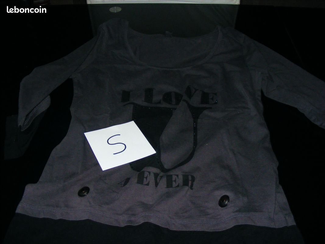 Tee shirt taille S (taz) (image 1)