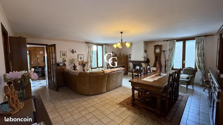 Maison 5 pièces 142 m²
