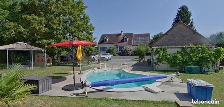Propriété 11 pièces 243 m²