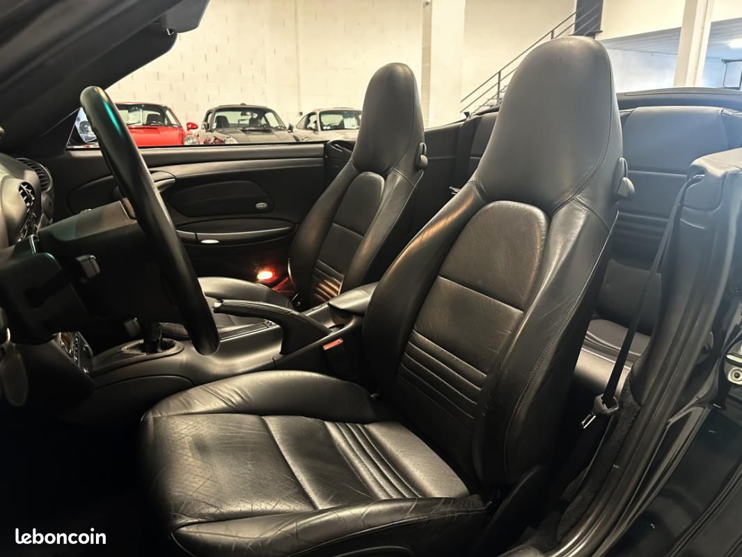 Porsche 911 Type 996 Carrera 4S Cabriolet 3.6 320ch BVM6 (image 4)