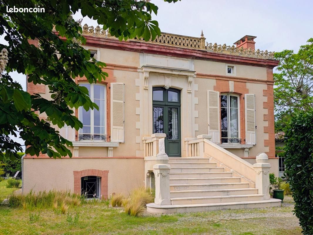 Maison 9 pièces 282 m² · à Cazères · 282 m² · 545 000 €