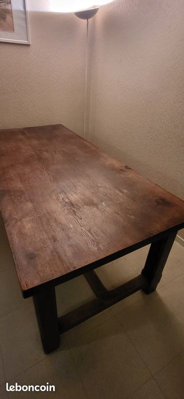 Table de ferme (image 1)