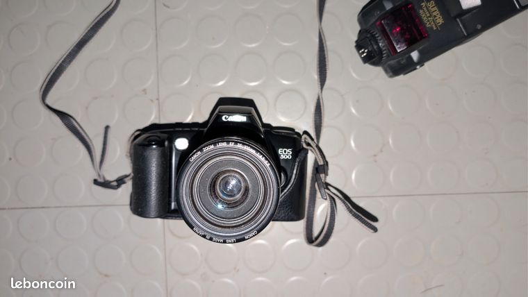 Canon EOS 500 Type : Reflex argentique 35 mm (film) Sortie : milieu des années 1990 Monture : Canon EF Autofocus intégré Flash intégré - Photo, audio & vidéo