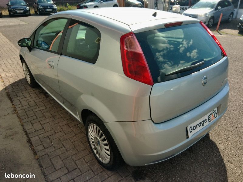 Fiat GRANDE PUNTO 1.3 MULTIJET 16V 75CH ACTIVE 3P (image 11)