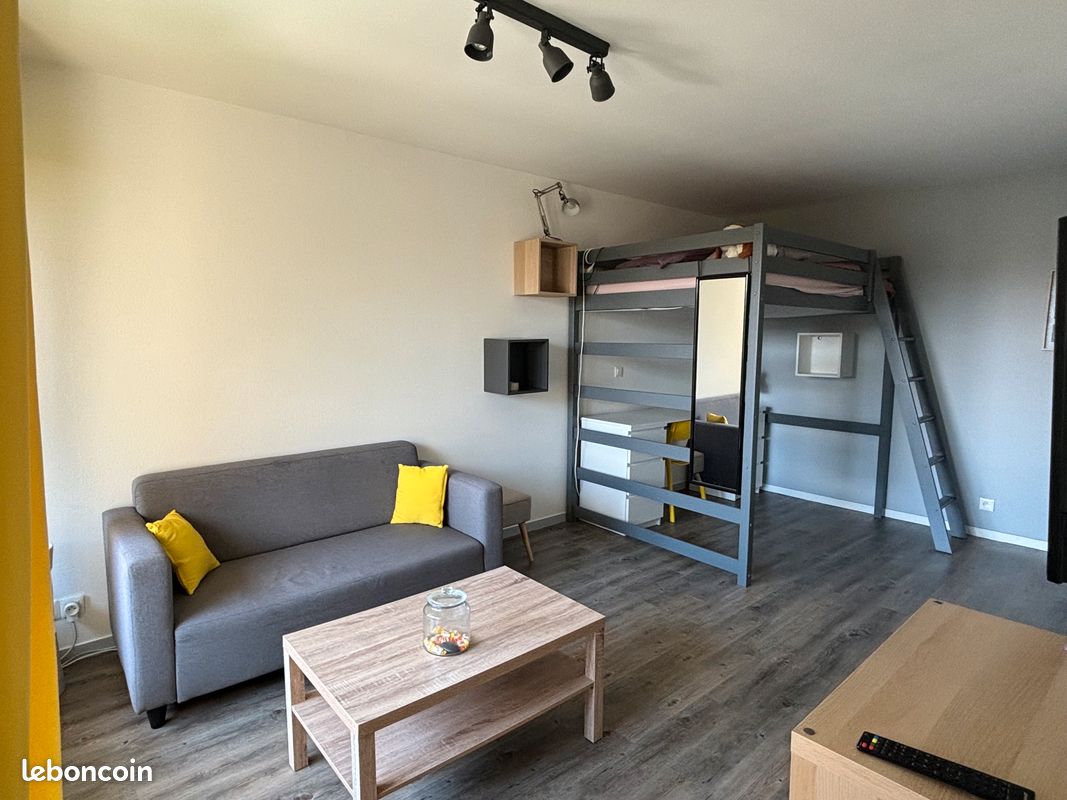 Studio meublé 27m² + loggia & parking fermé - Poitiers 86000 (image principale 0)