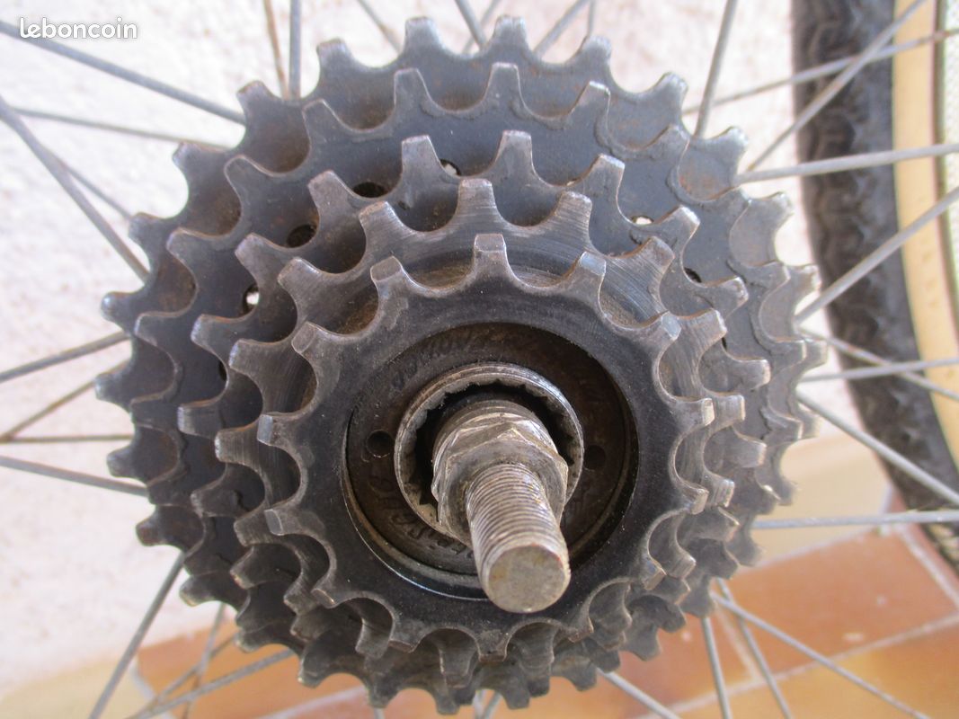 PAIRE DE ROUES AV+AR 650B pour velo RANDONNEUSE (image 2)