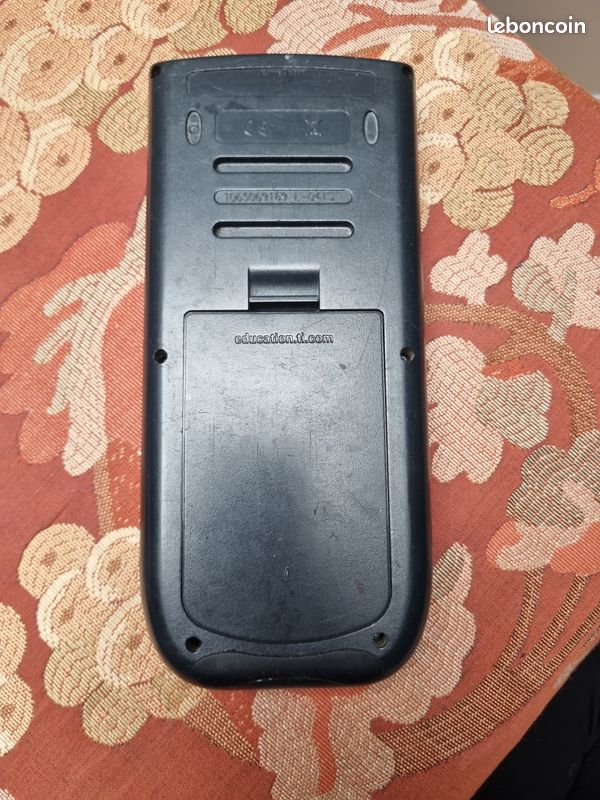 Calculatrice TI-82 Advanced (image 2)
