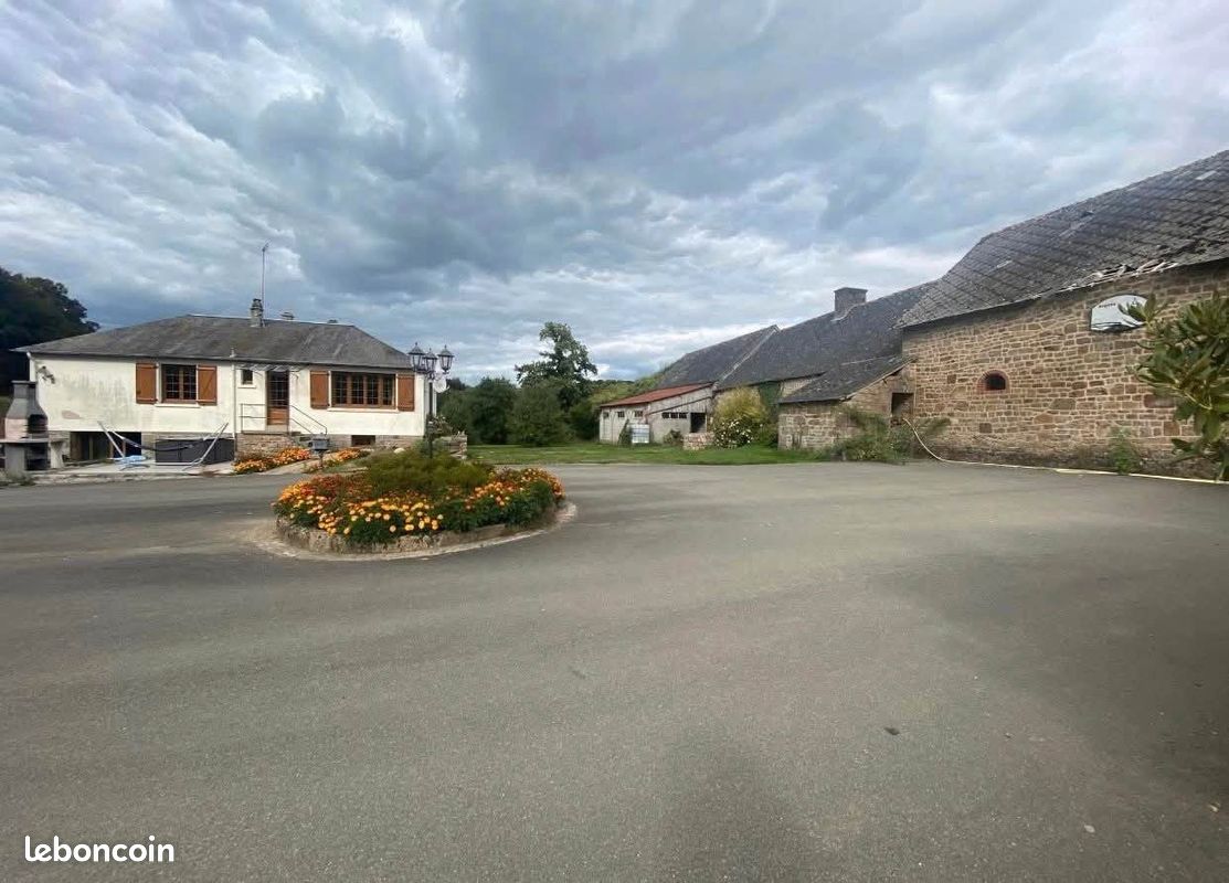 Maison 5 pièces 80 m² · aux Monts d'Andaine · 80 m² · 155 000 €