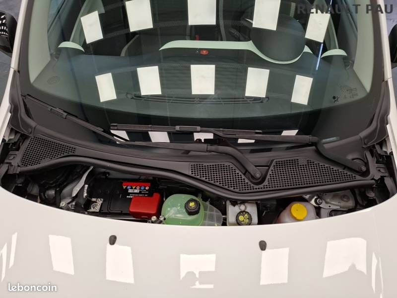 Renault Twingo III E-Tech Equilibre (image 19)