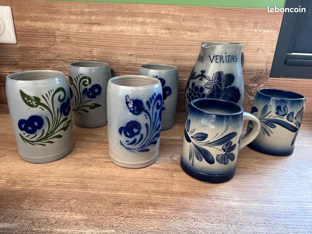 Service en grès d’Alsace carafe et chopes (image 1)