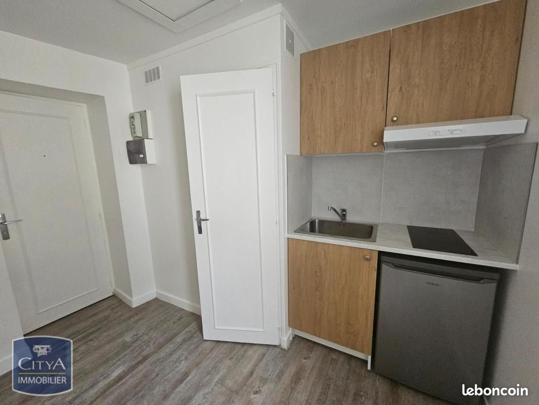 Appartement a louer poitiers - 1 pièce(s) - 11 m2 - Surfyn