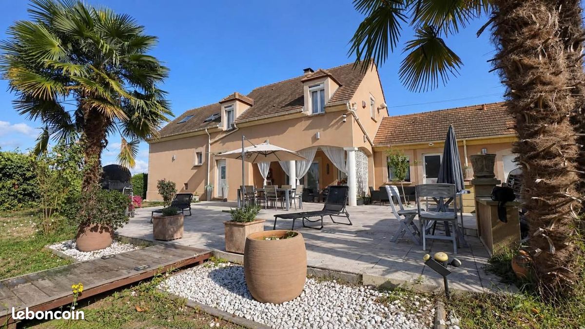 Maison 8 pièces 172 m² (image 1)