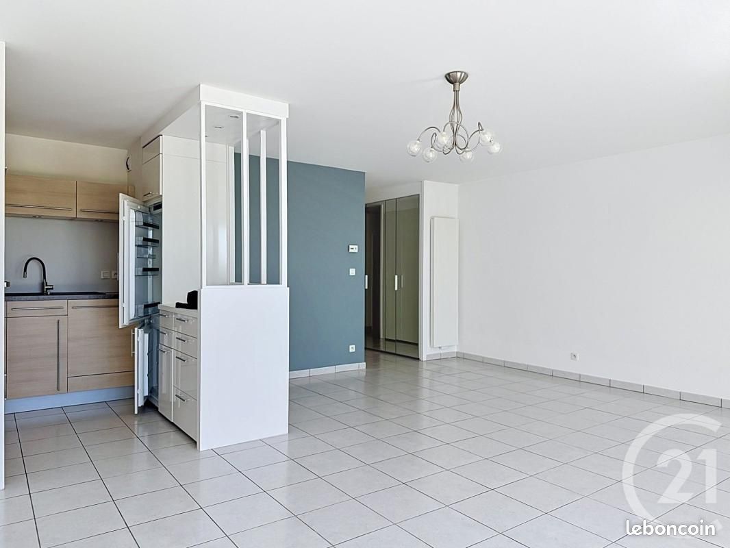 Appartement 3 pièces 81 m² · à Redon · 81 m² · 950 €/mois