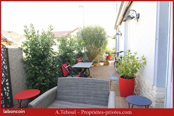 Maison 6 pièces 180 m² — 2