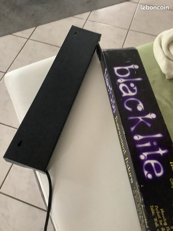 Réglette LUMIÈRE NOIRE 46 cm (image 2)
