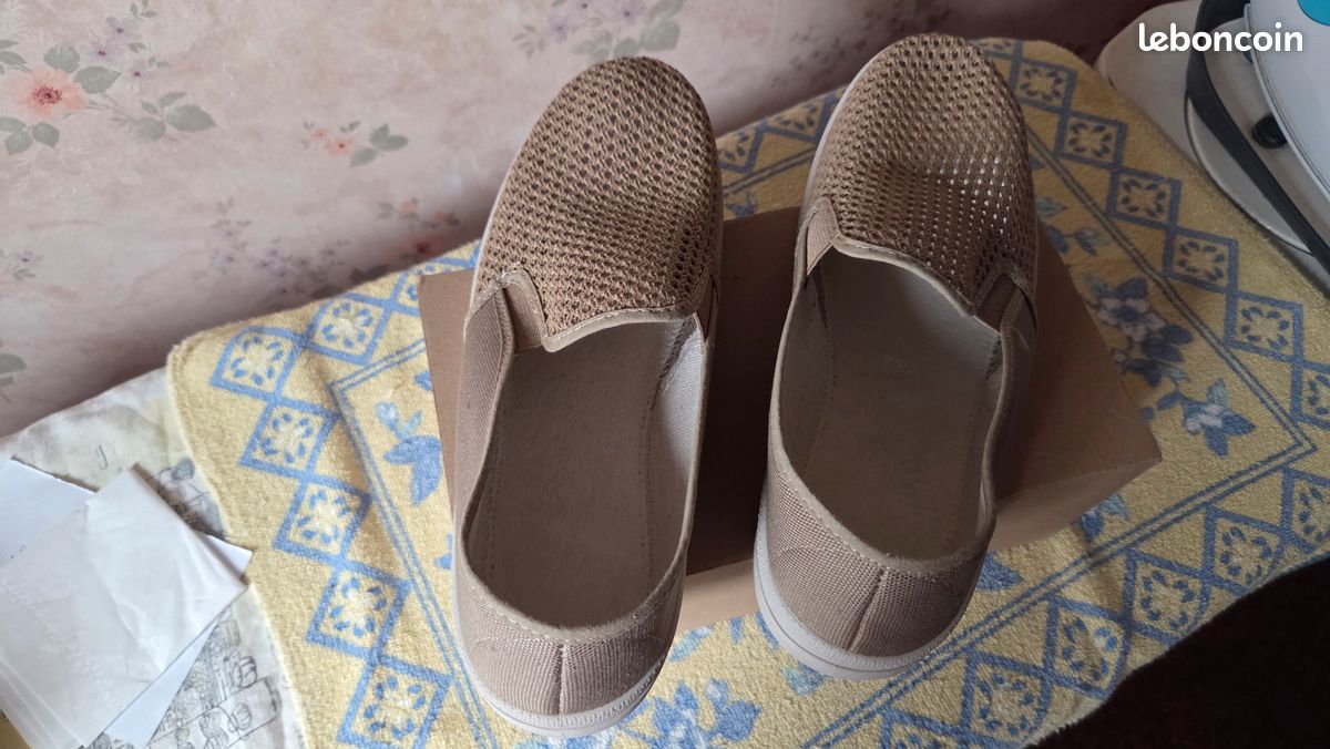 Chaussons/Pantoufles, Homme, pointure 45, en toile aérée, Neuves (image 4)