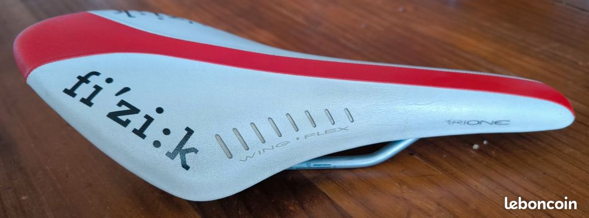 Selle Fizik Arione Titanio Renforcée Carbone - Occasion Très Bon état, Pour Vélo De Route