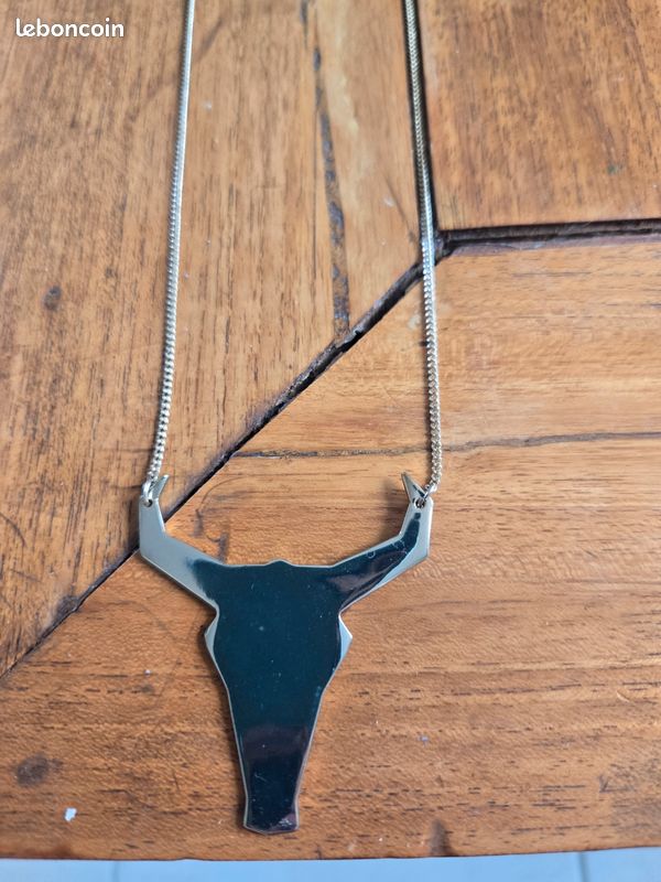 Collier (image 2)