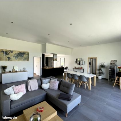 Maison 4 pièces 91 m² · à Clermont-Ferrand · 91 m² · 1 050 €/mois