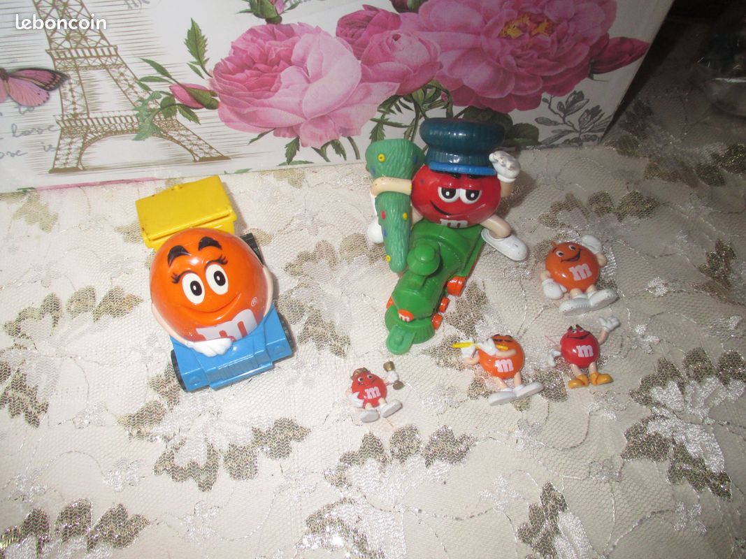 Figurine M&M (image 3)