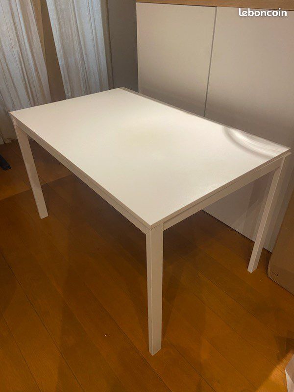 Table à manger (image 1)
