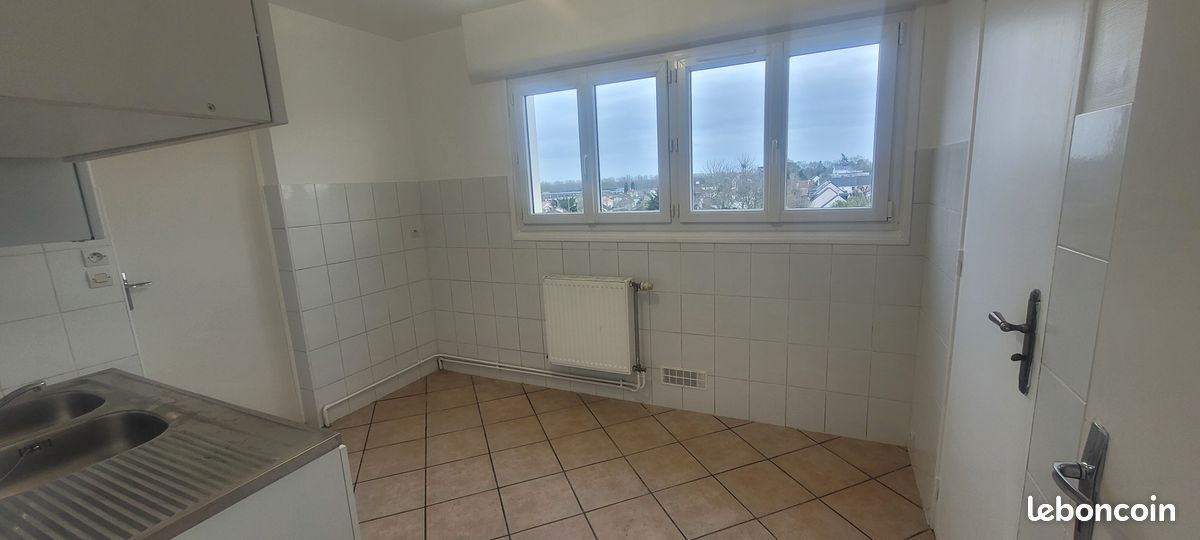 Appartement 2 pièces 67 m² · à Saint-Jean-de-la-Ruelle · 67 m² · 740 €/mois