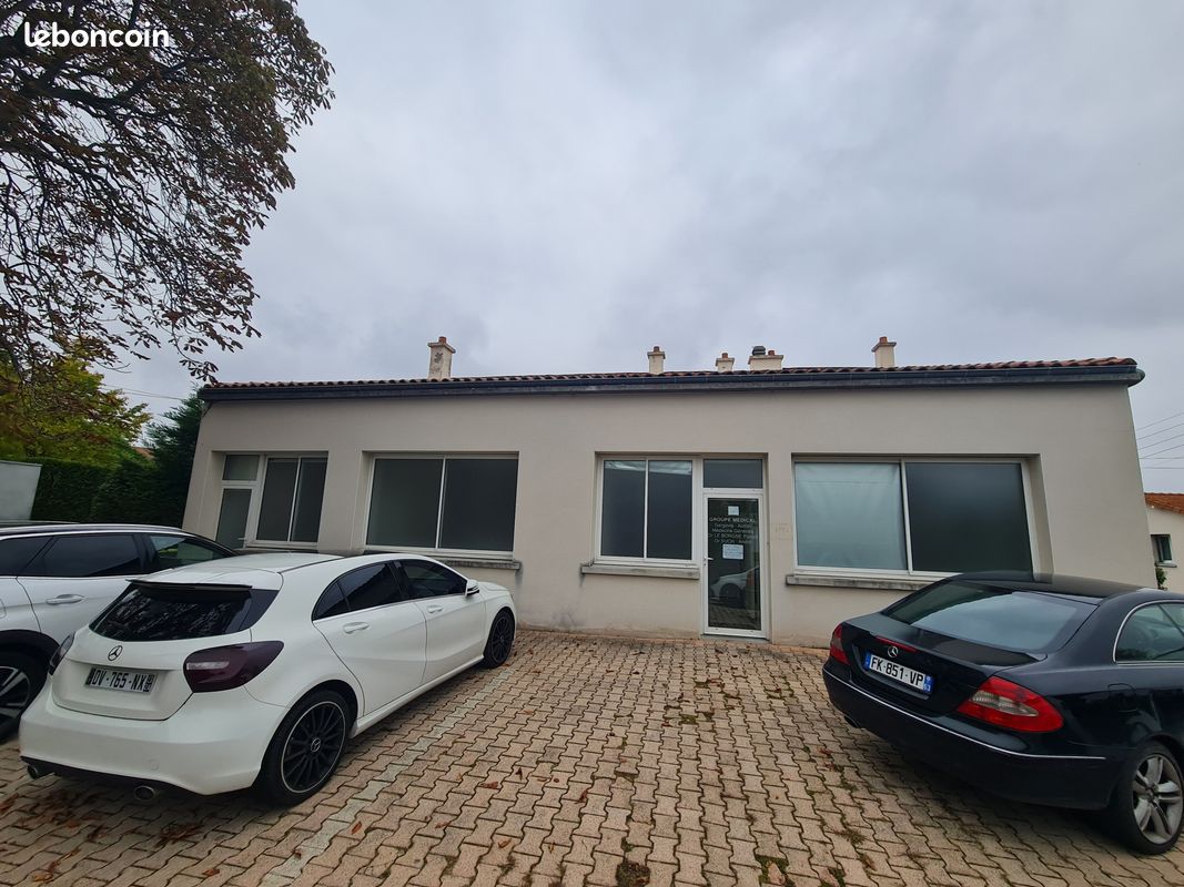 Maison 5 pièces 130 m² · à La Roche-Blanche · 130 m² · 140 000 €