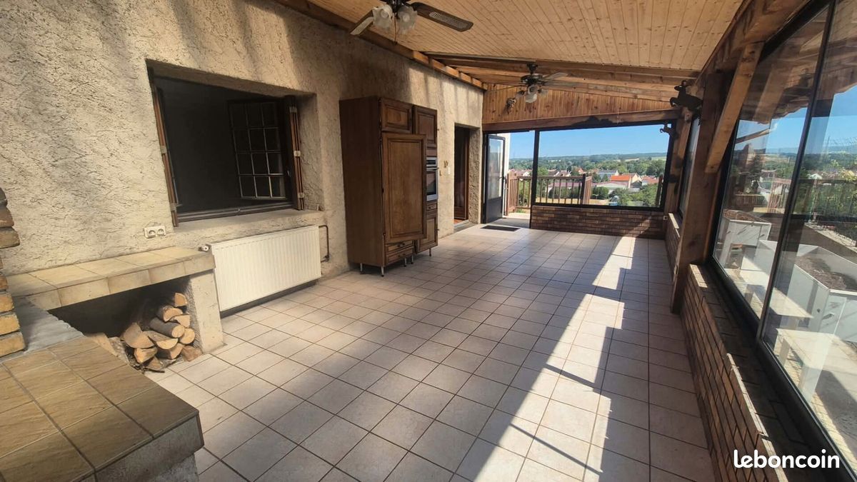 Maison 5 pièces 150 m² · à Vincey · 150 m² · 132 000 €