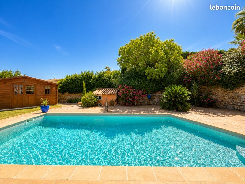 Maison 8 pièces 220 m² · à Fréjus · 220 m² · 1 195 000 €