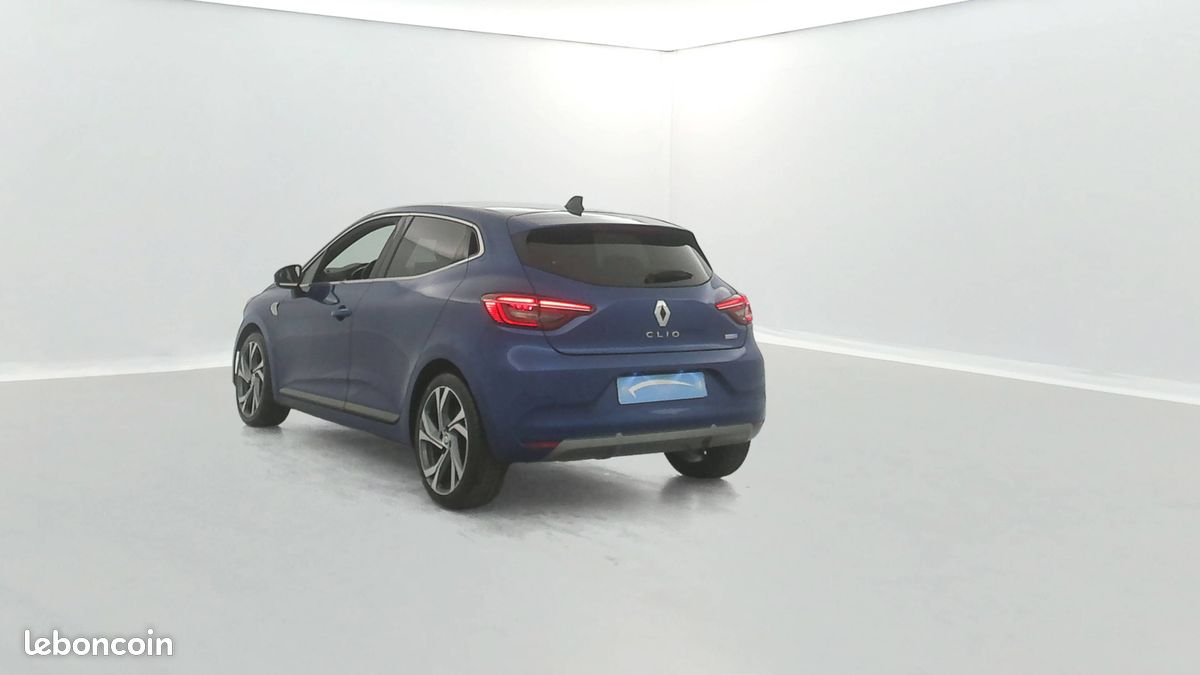 RENAULT Clio E-Tech 140 - 21N R.S. Line (image 3)