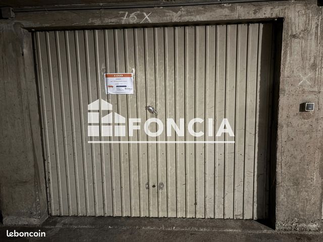 Parking Annecy · 120 €/mois