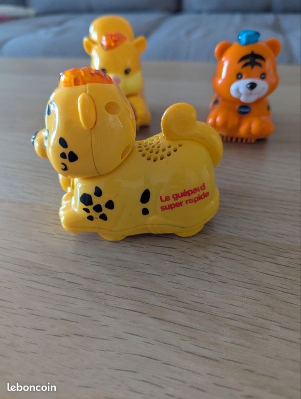 Lot jouets d'éveil bébé (image 11)