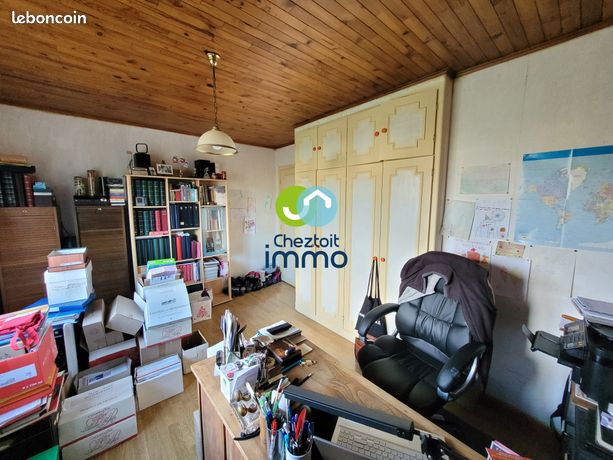https://img.leboncoin.fr/api/v1/lbcpb1/images/5b/c7/7f/5bc77f473065c6185c964985799387f0017deb2b.jpg?rule=ad-image