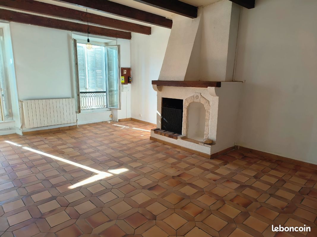 Appartement 4 pièces 86 m² · à Alès · 86 m² · 650 €/mois
