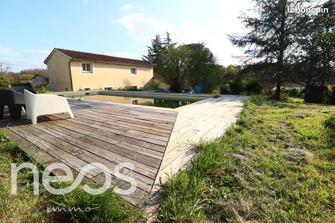 Propriété 8 pièces 170 m²