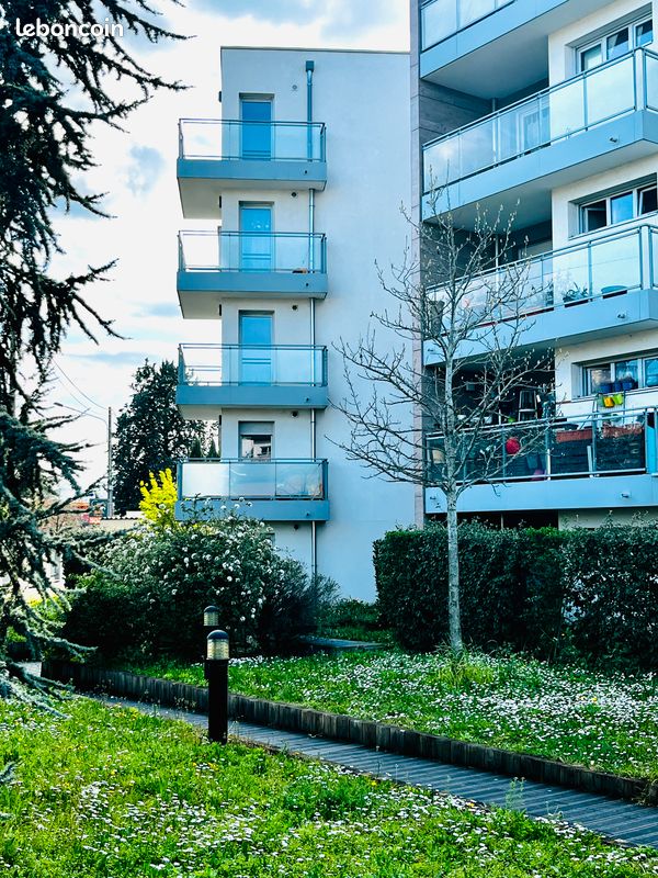Appartement 2 pièces 44 m² · à Tassin-la-Demi-Lune · 44 m² · 895 €/mois