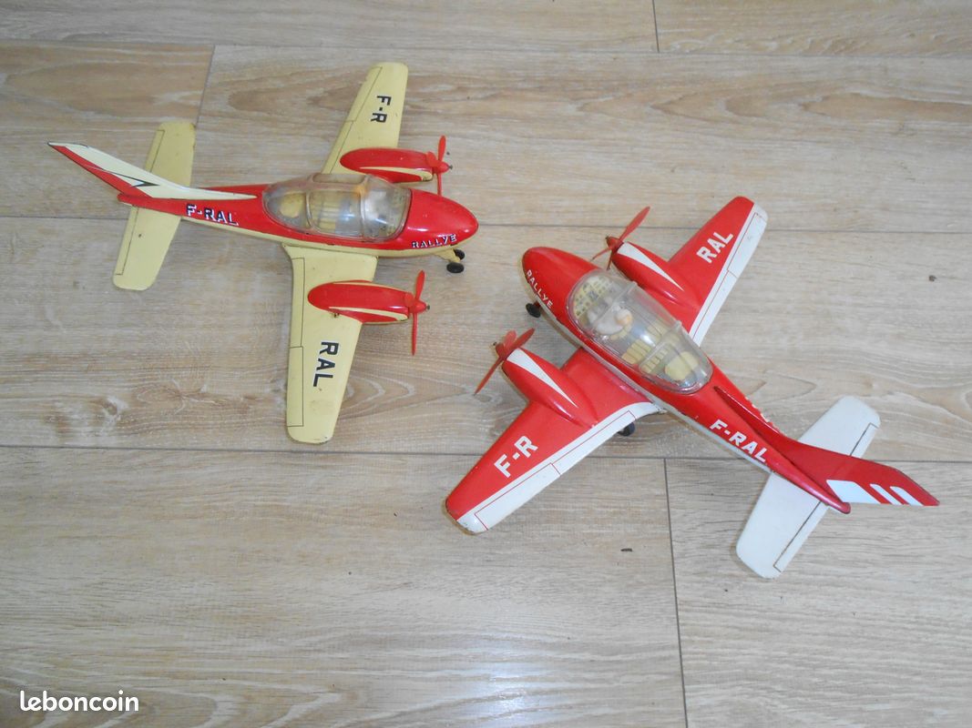 Joustra - Avion rallye rouge RAL jouet à friction en boite ref 563 , très bel état , Vente aux
